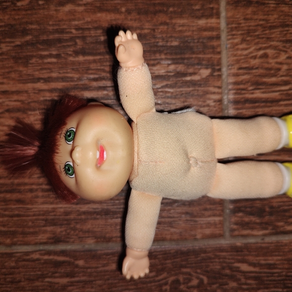 Cabbage Patch Kids Preemie Girl Doll Red Hair Green Eyes Cpk - Picture 4 of 10